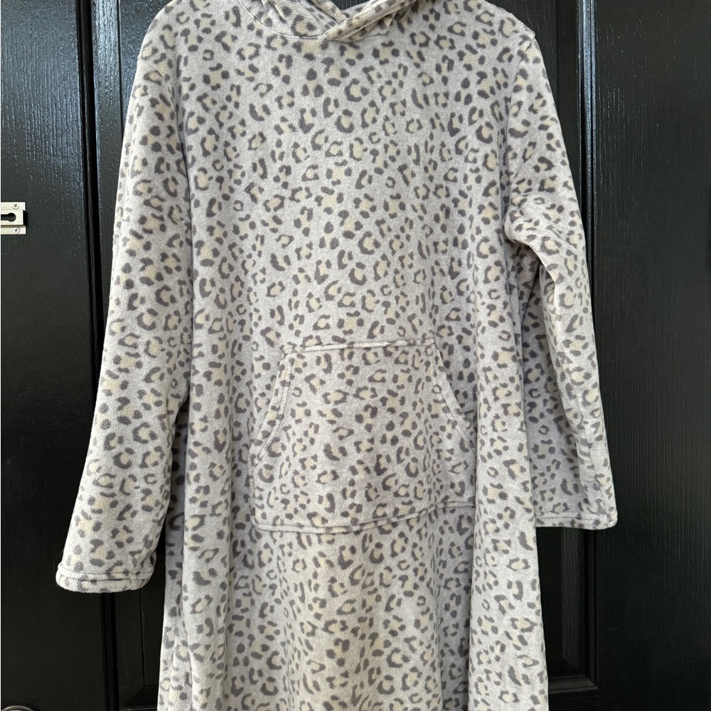 Leopard Print Hooded Robe